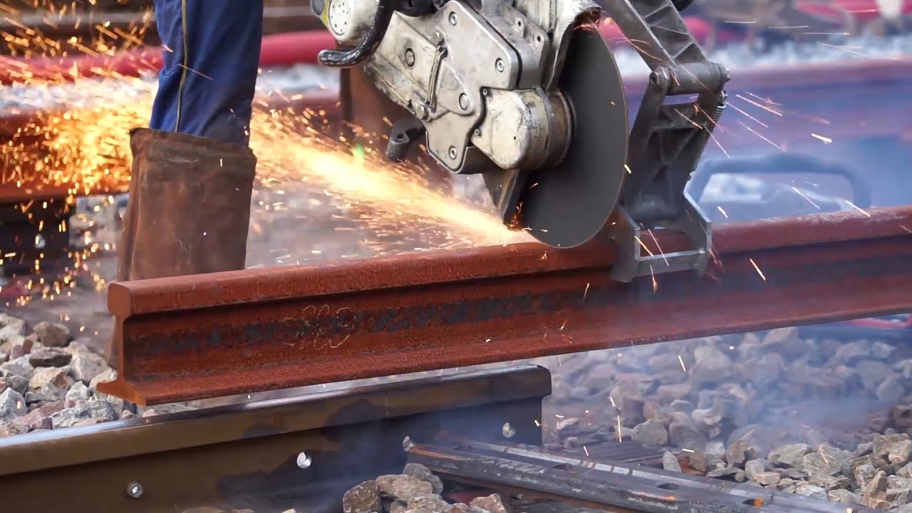 [Montage Cut] Travaux ferroviaires à la gare de Biarritz - Groupe NGE