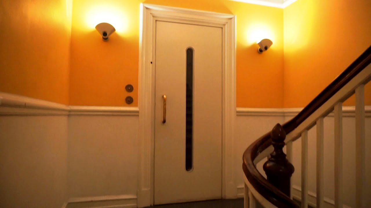 TOUR of the 1980s modernized traction elevators @ Ny Østergade 23, Copenhagen, Denmark