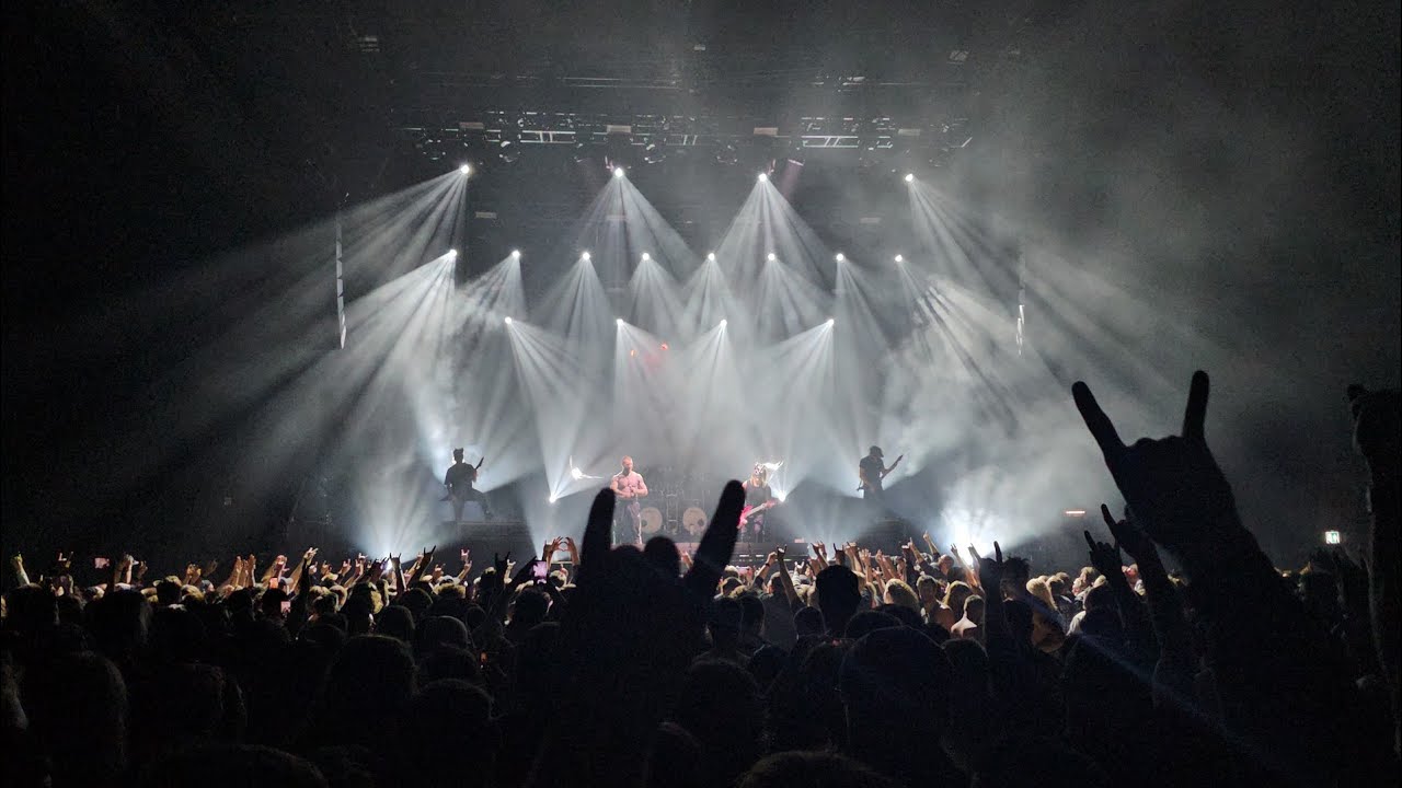 SLAUGHTER TO PREVAIL - Kid Of Darkness (live@Halle622 Z&uuml;rich 20.1.2026)