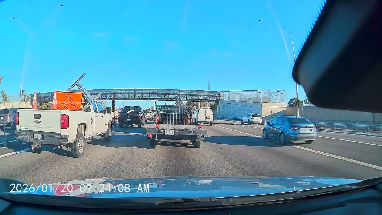 ICE Everywhere in Florida?! Dashcam Captures the Moment Drivers Panic