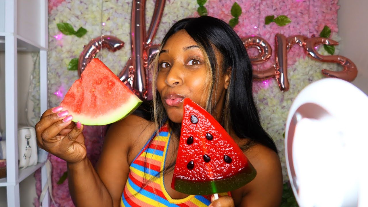 [ASMR] Watermelon Eating & Watermelon Gummy Lollipop 🍉🍭 🍴