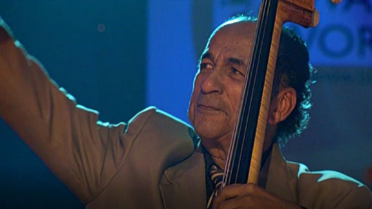 Orlando 'Cachaito' Lopez - 'Wahira' Live at BBC Radio 3 Awards, 2002