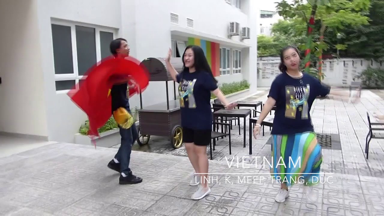 Que Sera Sera Step-Up Hanoi Vietnam 2018
