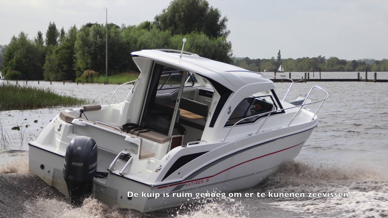 Beneteau Antares 8