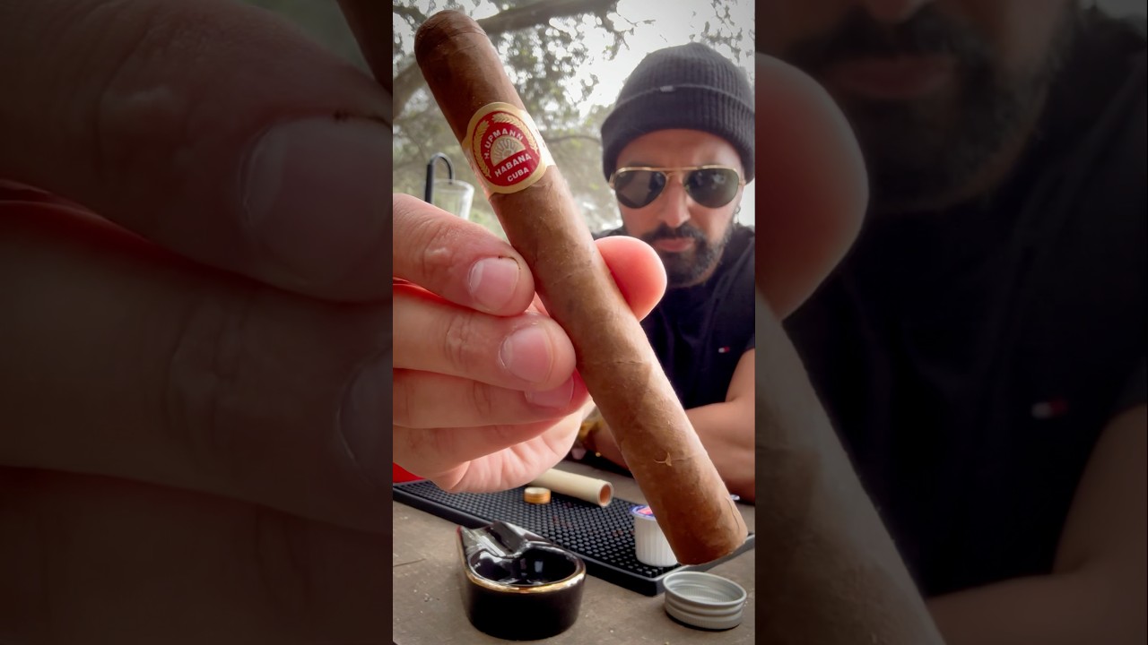 🔥☕️ H. Upmann Coronas Major + Caff&egrave; moka latte