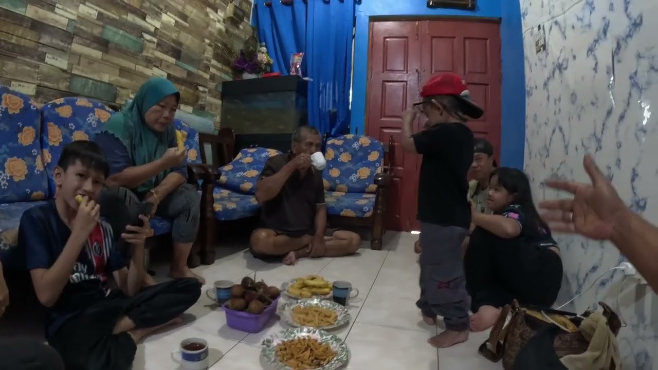 Menyambut tetamu dari Batu Niah