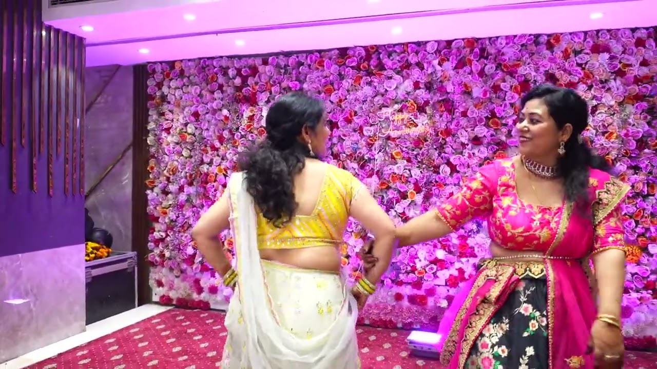 Mere bhaiya, bhabhi ki shaadi ki salgirah