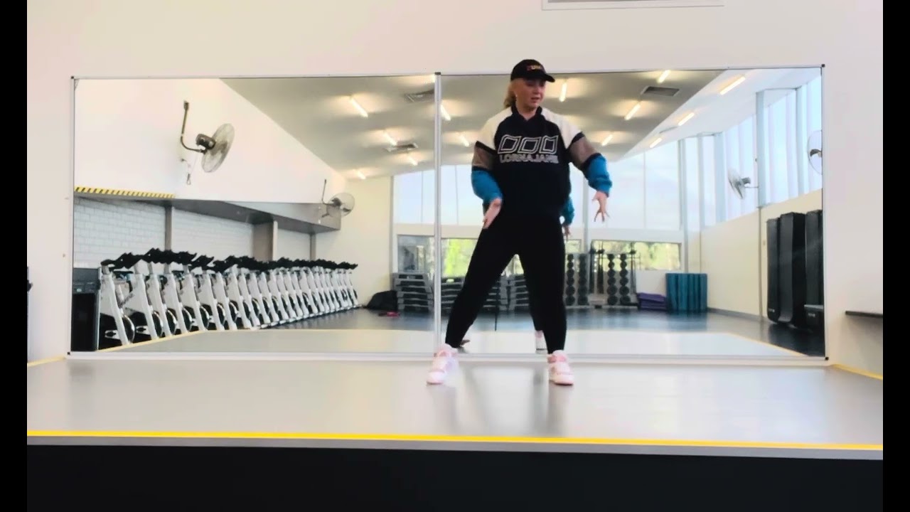 Zumba Gold Bachata. 🎵 Right Here Waiting 🎤 Prince Royce.