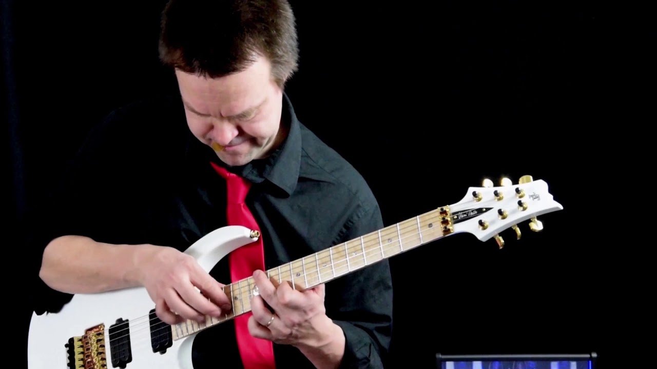 Henri Aalto  - First hours with V25-FR ECM guitar