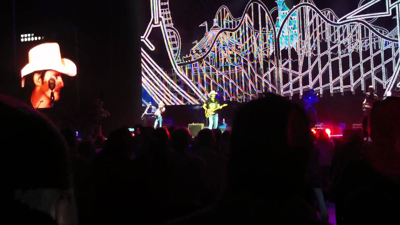 Brad Paisley Online and American Saturday Night Live O2 Arena London 17th August 2011