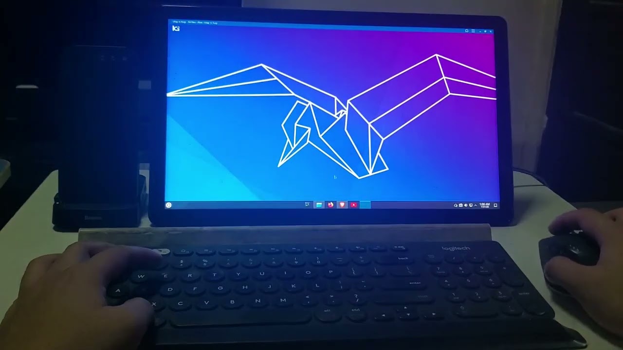 I made my own NexPhone | Fairphone 5 (Ubuntu Touch Desktop Mode)