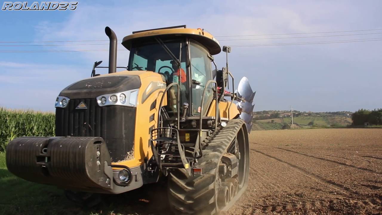 Cat Challenger MT775E +quadrivomero Grègoire Besson [Prova in Campo]