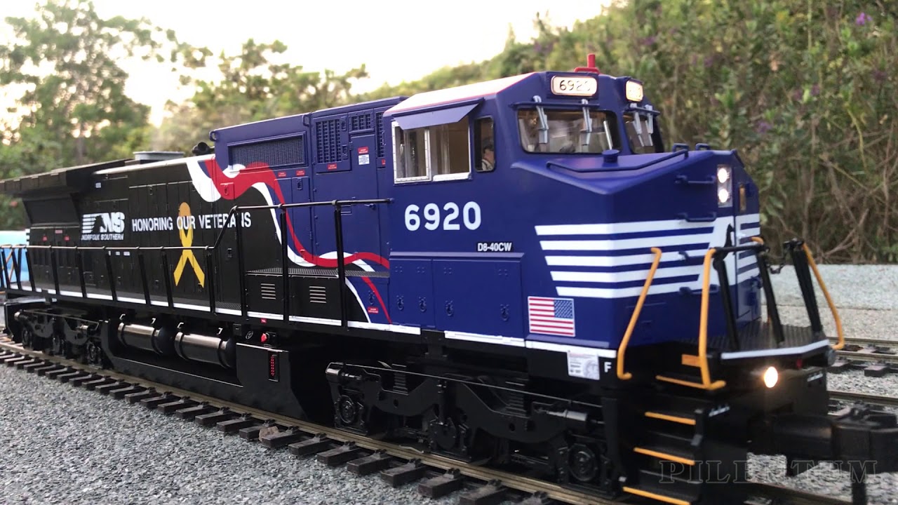 Modelismo Ferroviario Chile: Garden Railway Layout Tour - Steam Locomotive and Diesel Trains Galore