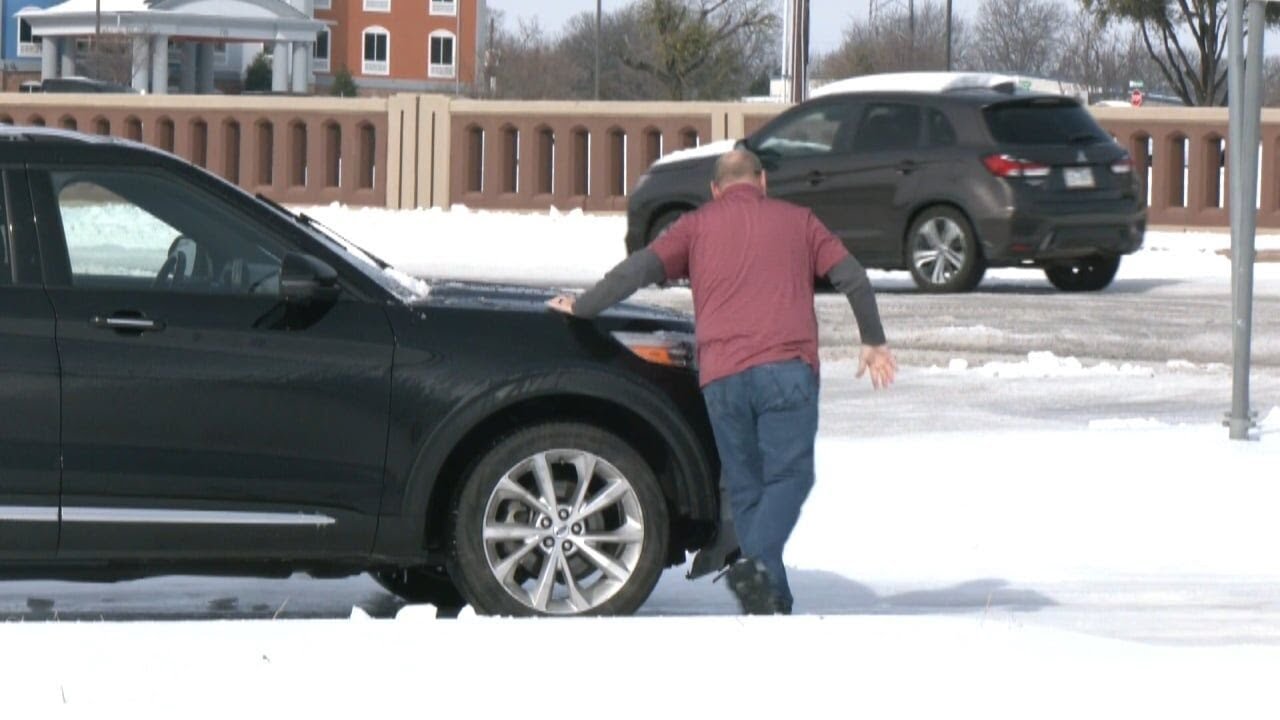 Sherman PD responds to higher number of stranded motorists