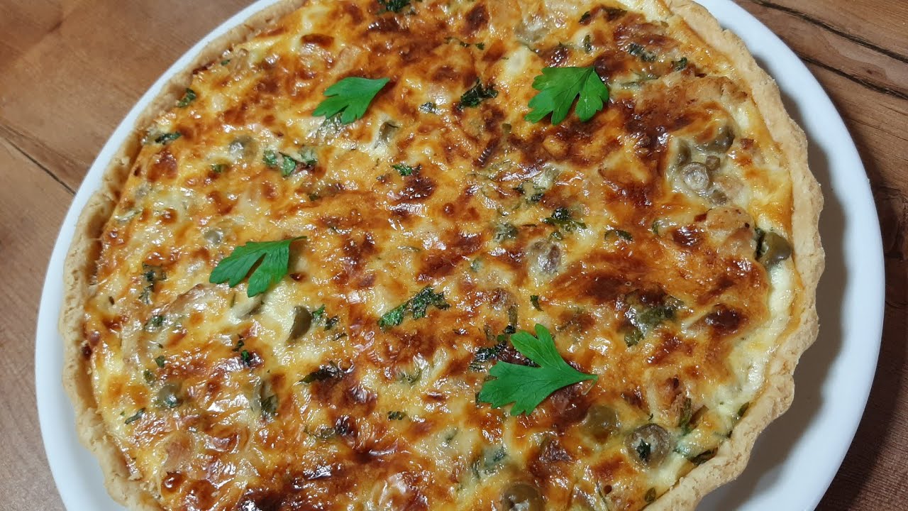 تارت مالحة بالدجاج و الفطر (كيش):  أسرار نجاح العجينة و الحشو خطوة بخطوة. quiche au poulet