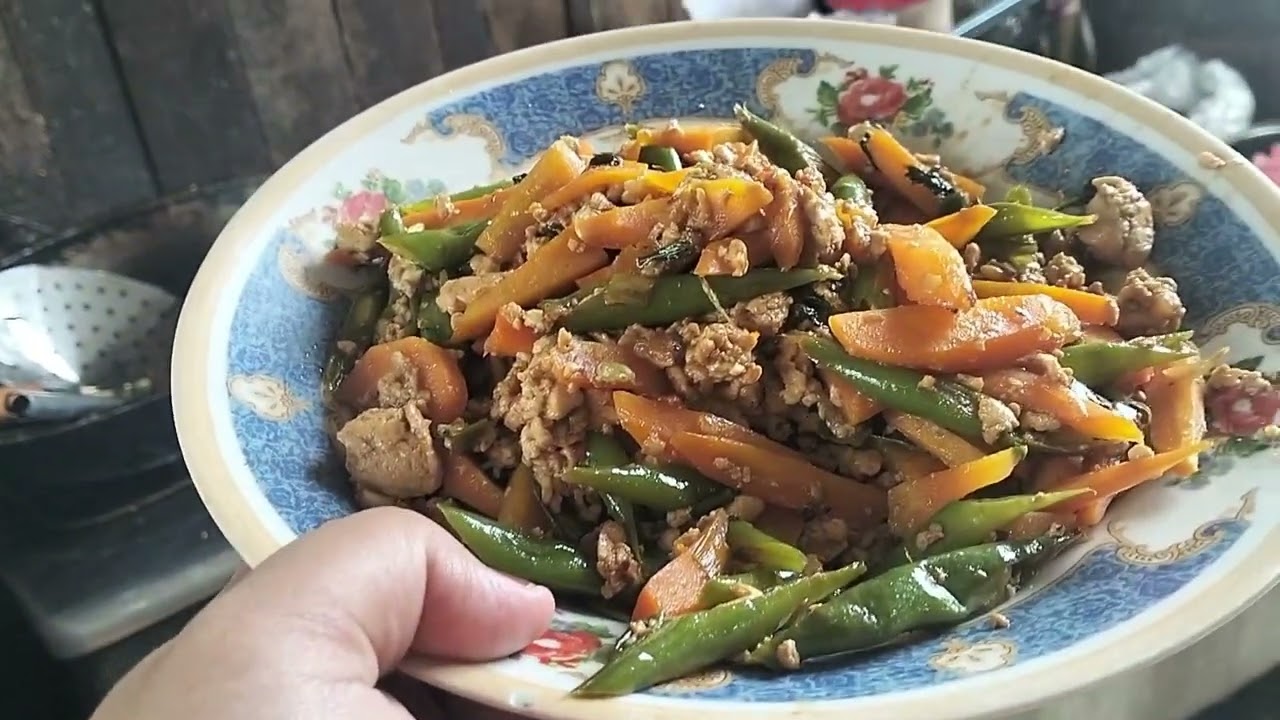 Emang paling enak ,sayur campur masakan kampung!!!