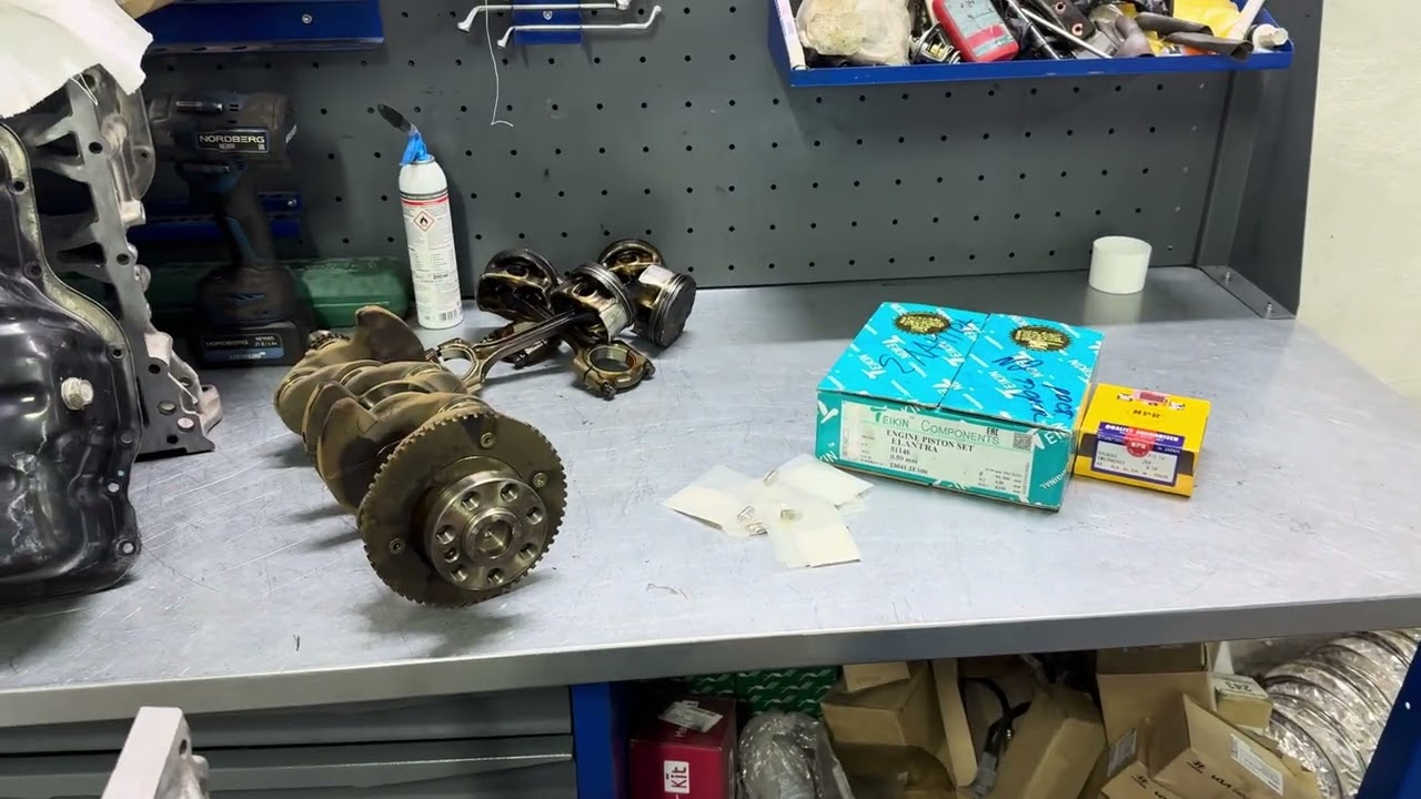 Хендай Элантра 1.8 G4NB задиры поршневой и стук из под капота.устраняем беду задиров.