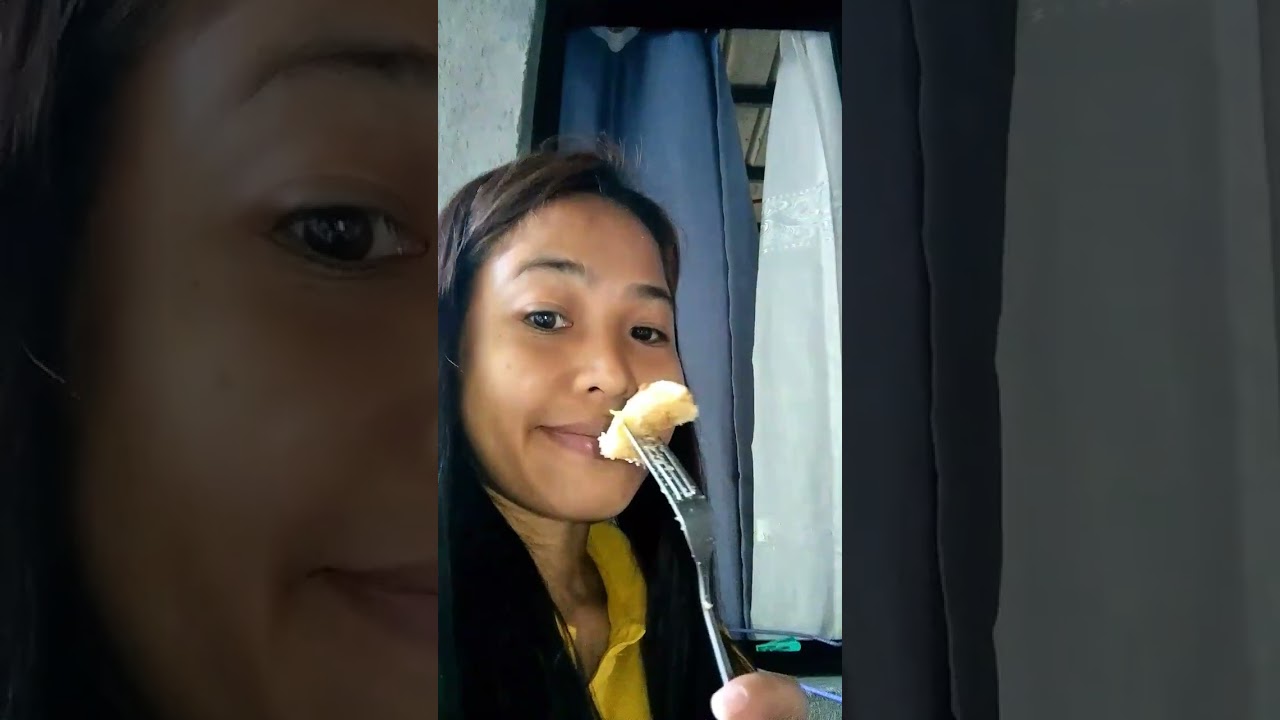 Nasaktan na nakatawa pa
