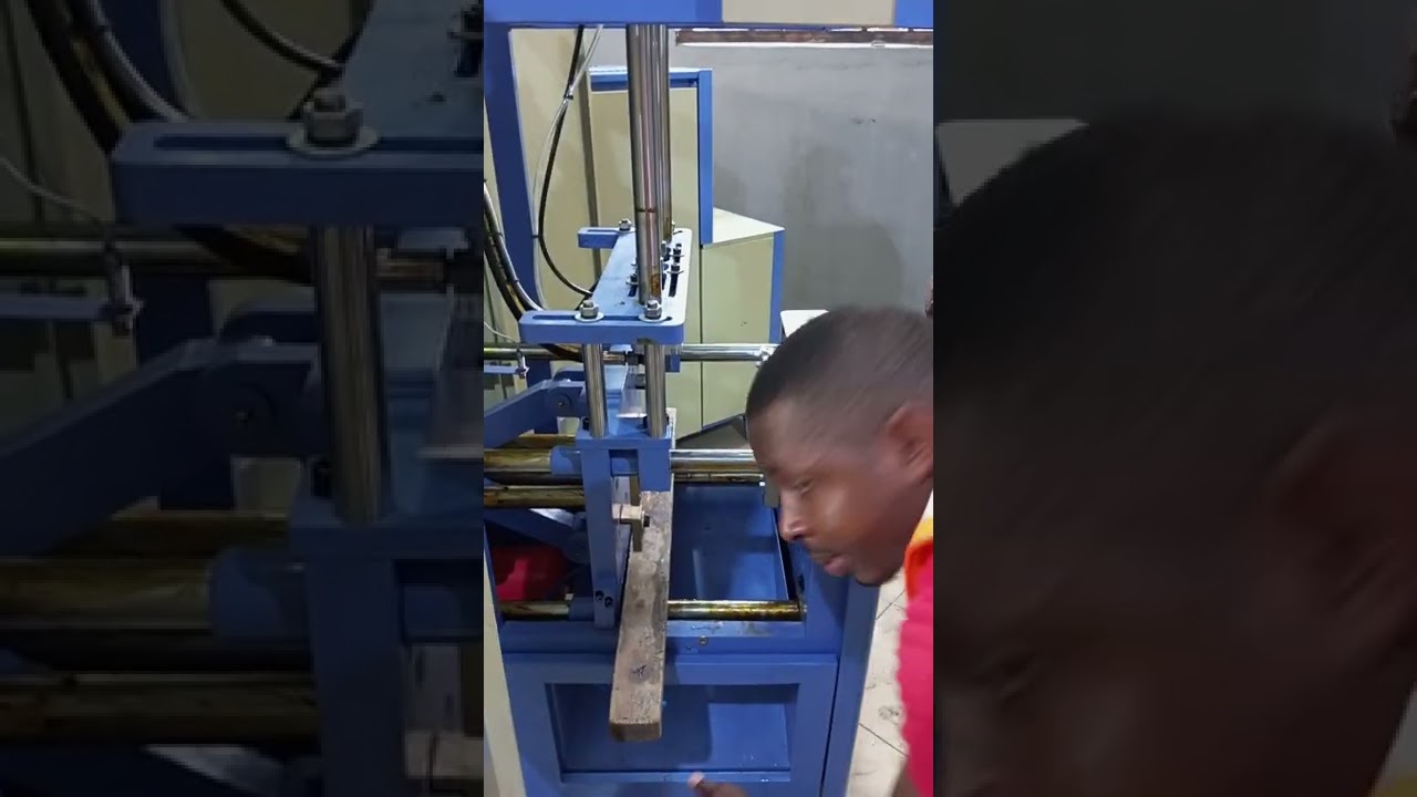 Bottle Mold Installation on Semi Automatic PET Blow Moulding machine without a hoist or pulley