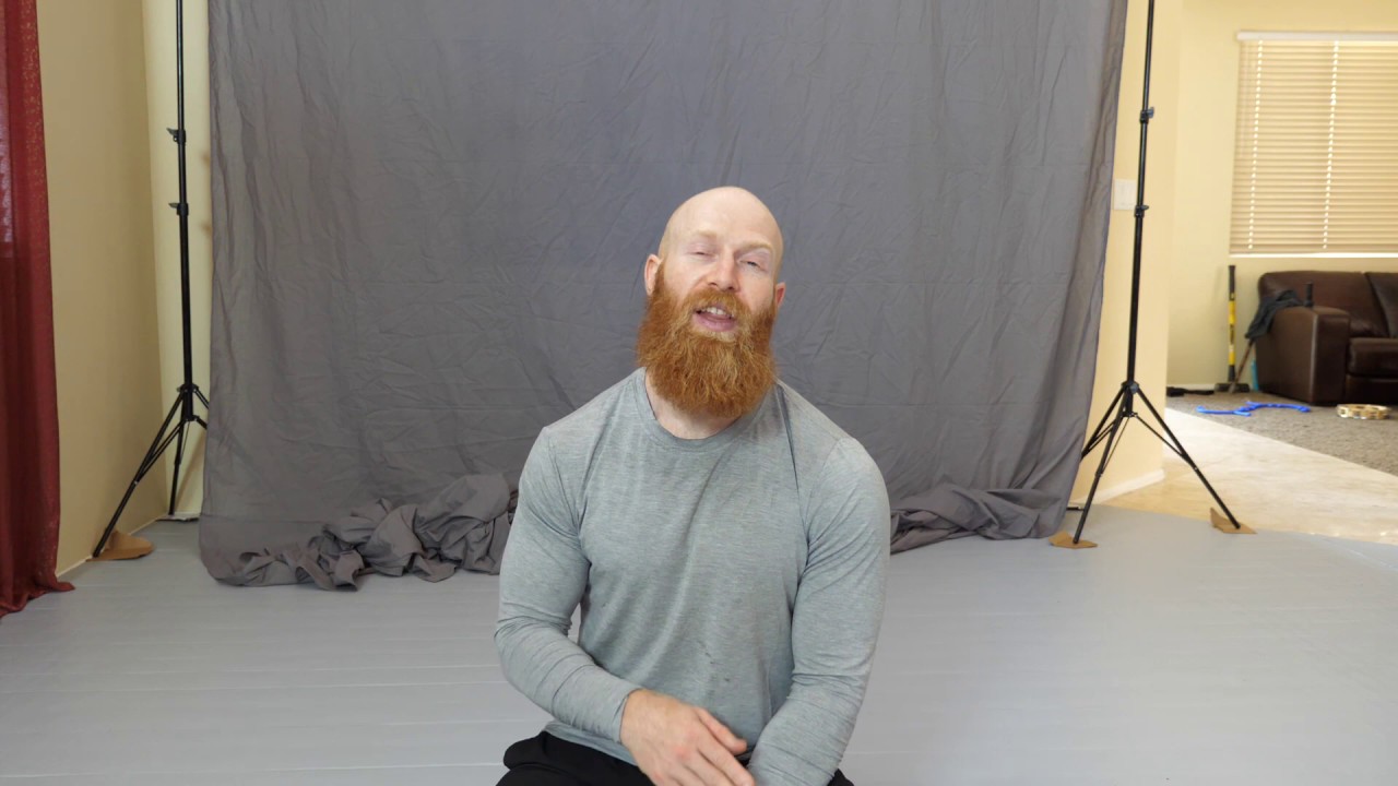 A few thoughts about handstands and injuries
