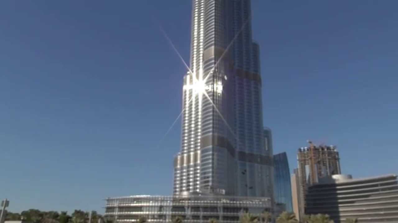 Azan from The Dubai Mall with Burj Khalifa in Dubai, UAE (1)