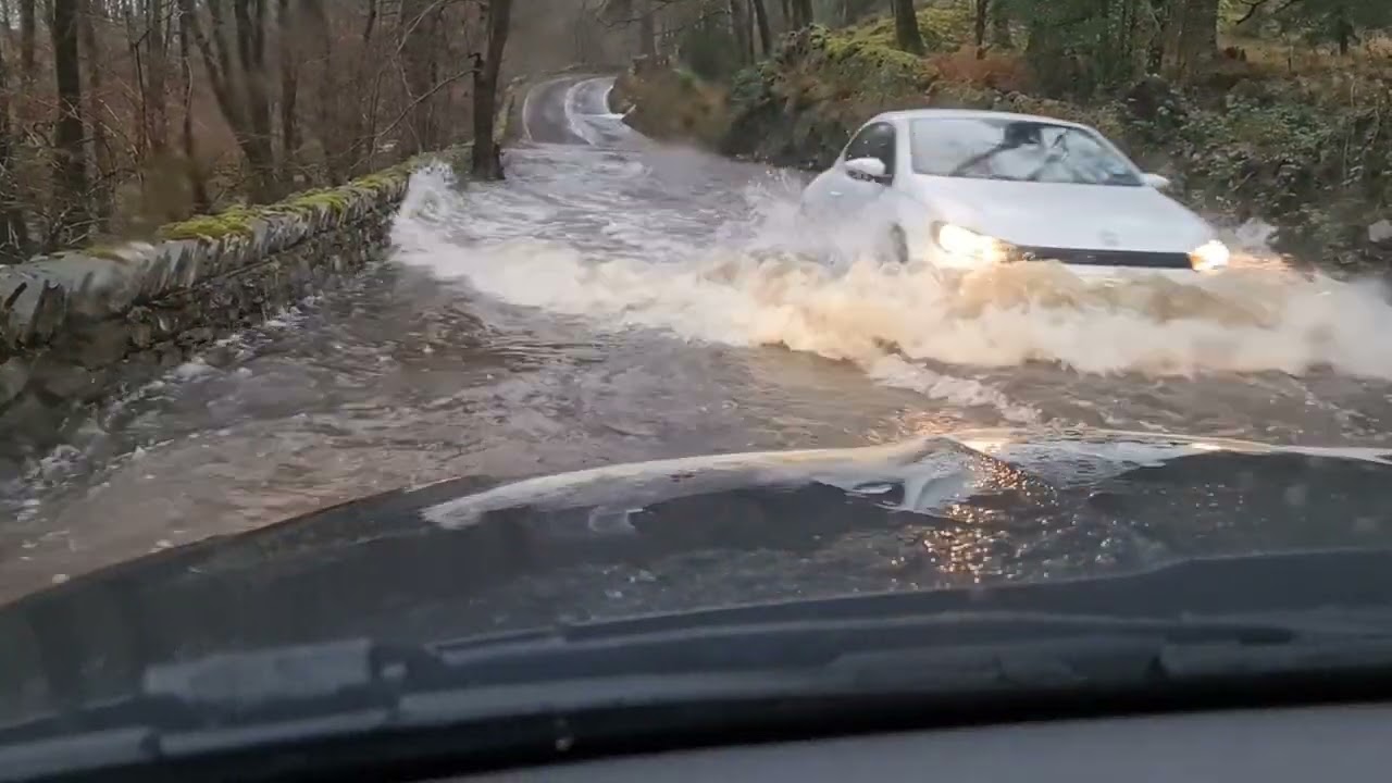 Driving through Windermere floods   Lake District 10/1/2023 *Contains swearing*