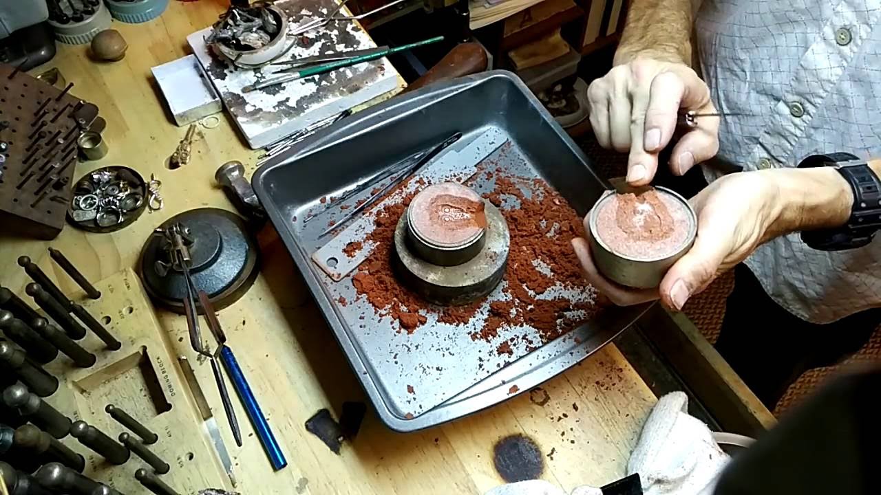 SAND CASTING AN OWL PENDANT with PETROBOND