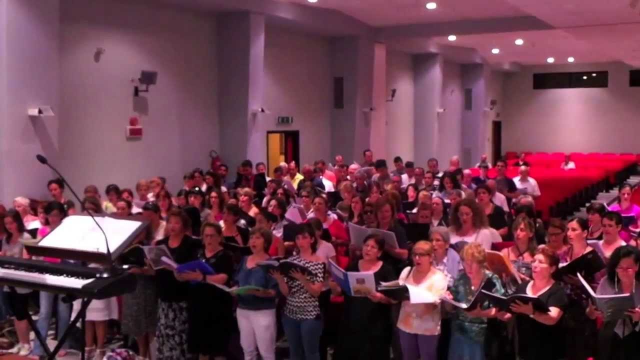 Prove del coro liturgico per la Messa del Santo Padre