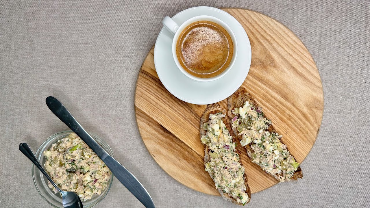 Намазка на хліб з тунцем, яйцем та огірочком - корисна та ситна їжа| Healthy egg and tuna burerbrot