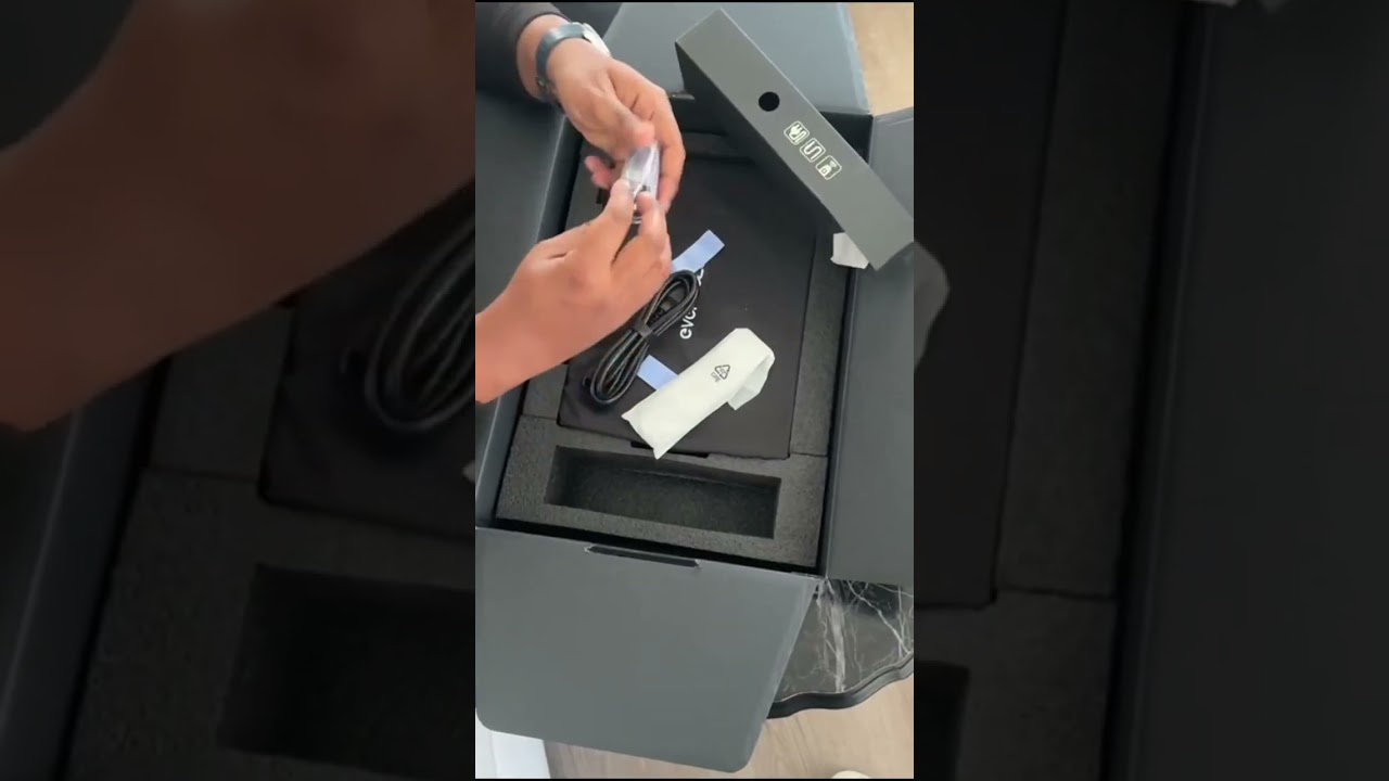Unboxing Eversolo T8 