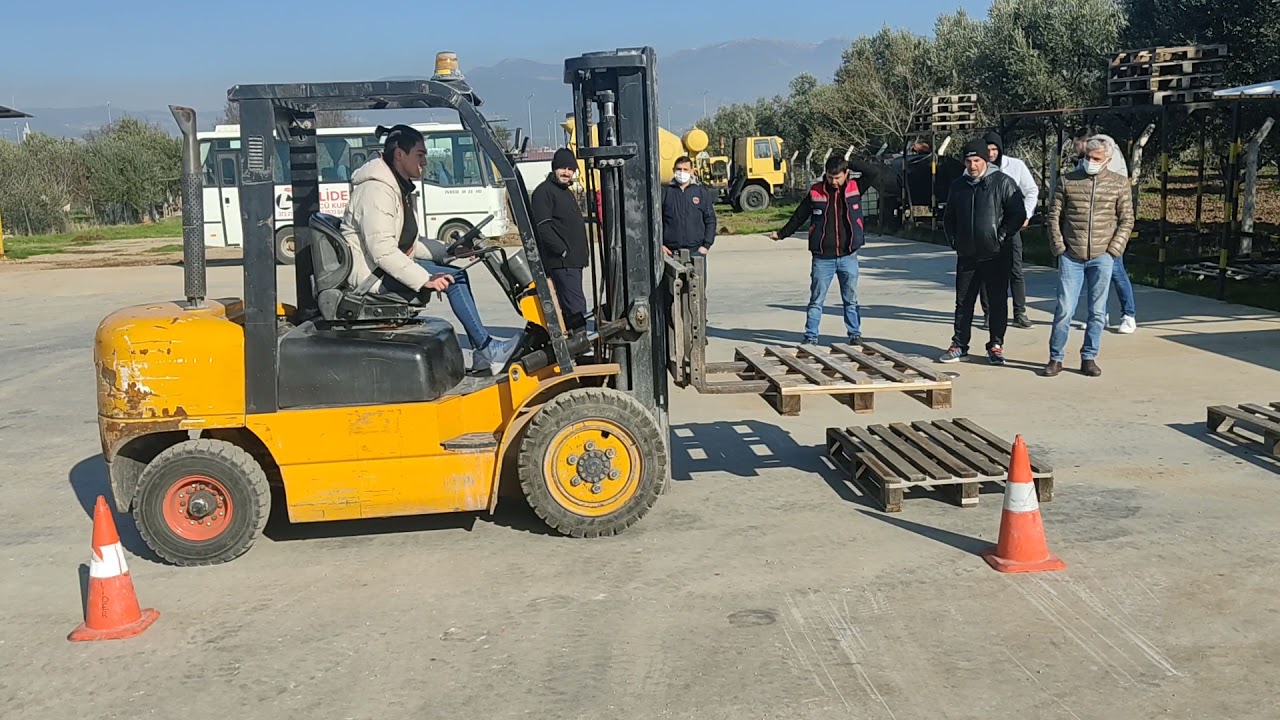 FORKLİFT İÇİN EHLİYET UYGULAMA SINAVI NASIL YAPILIYOR. SINAVA GİRMEDEN ÖNCE MUTLAKA İZLEYİNİZ