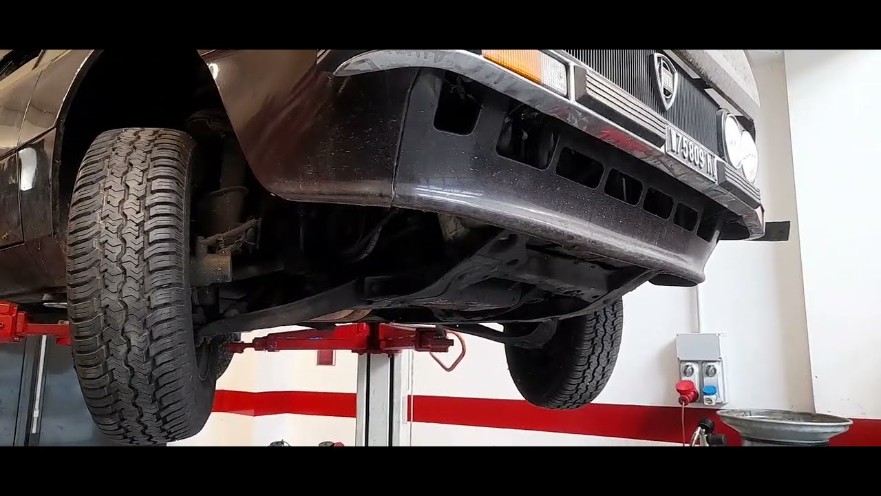 Lancia Beta Coupé 1300 da 30 anni ferma - parte 1