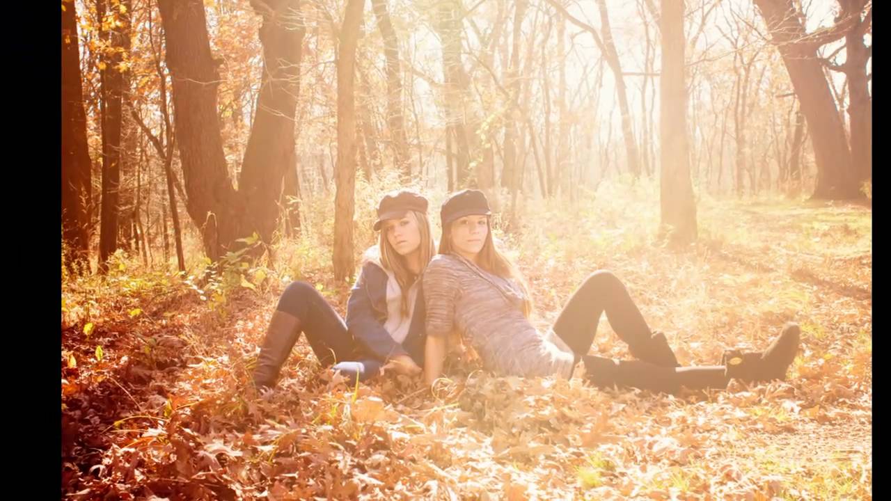 Sisters -  A Fall Portrait Session