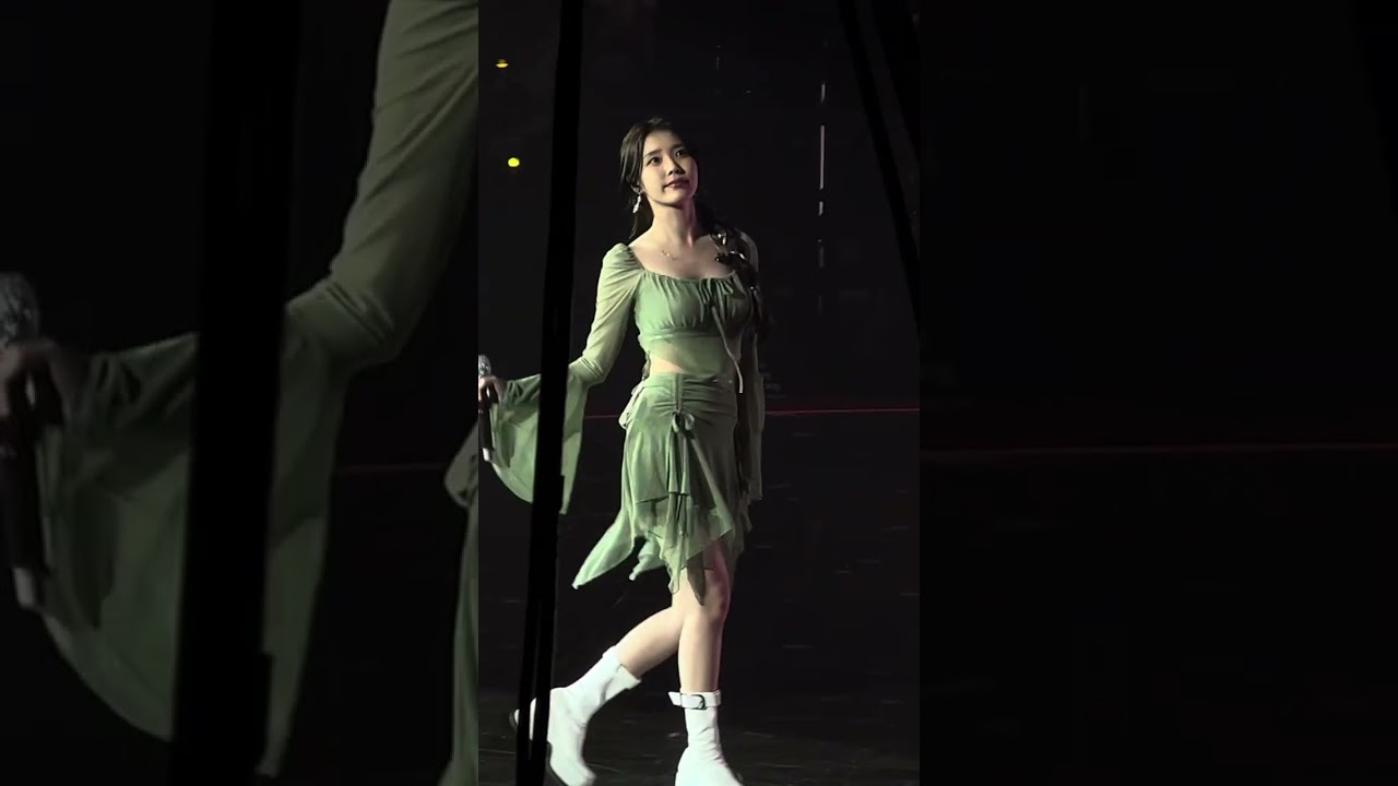 240609 IU - Celebrity #IU #아이유 #IUinKL #HEREH #HEREH_WORLD_TOUR_IN_KL