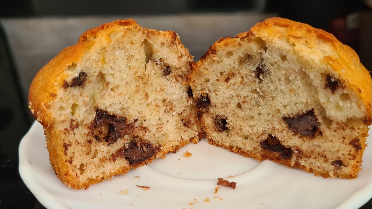 Mafini Sa Bananom I Čokoladom!Ukusna i Brza Poslastica! Banana Muffins With Chocolate!