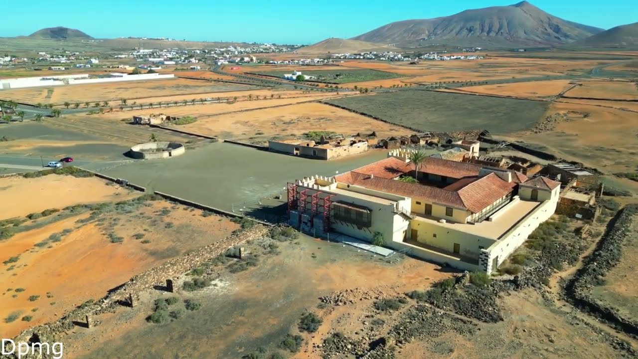 La Oliva, Fuerteventura by Drone on MTB.