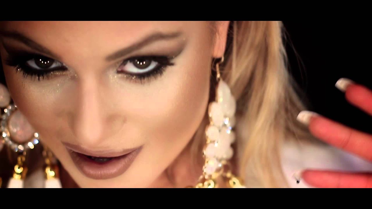 Simona Poposka - Sakam Se (Official Video)