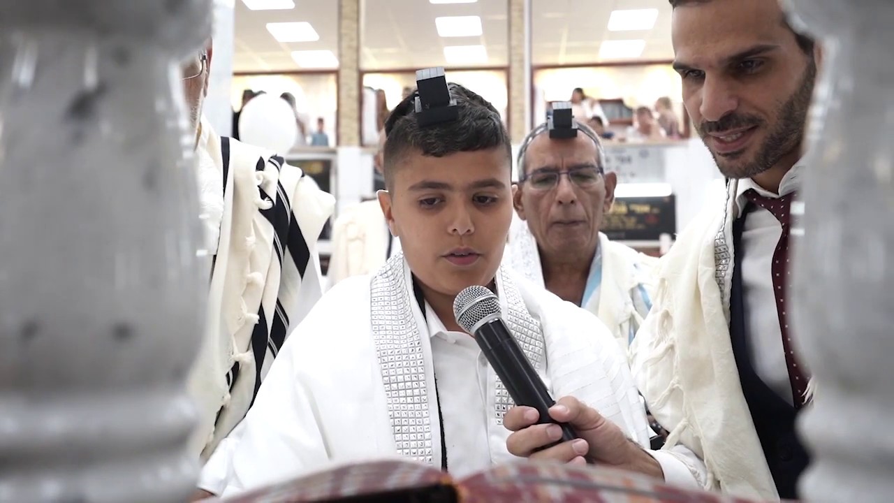 פייטן לבר מצווה | עליה לתורה בבית כנסת | זמר לבר מצווה אלוף. אל תתפשרו ! 0506-897-807