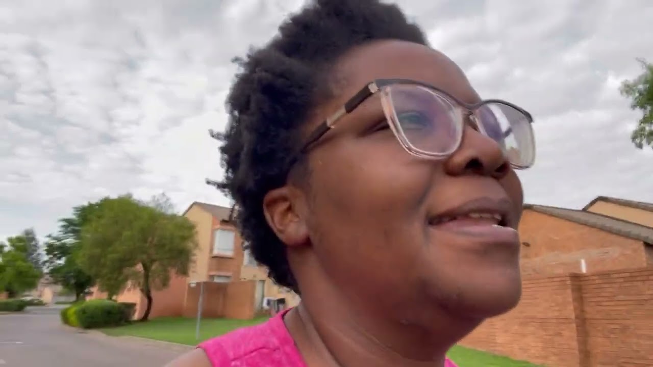 Vlogmas Ep: 11 Fitness diaries with Dineo with the Volkano Chroma fitness watch #sayoutuber #fitness