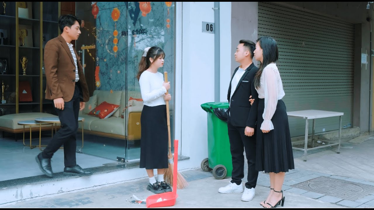 Chủ Tịch Đứng Phát Tờ Rơi Bị Người Yêu Cũ Bắt Gặp Sỉ Nhục Coi Thường Và Cái Kết - Tập 912
