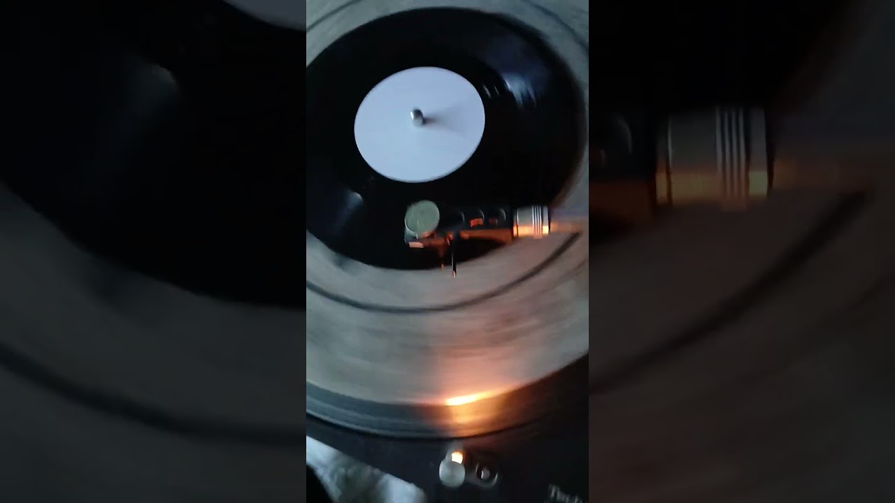 MRMacSween   Stitch Up.  7 inch acetate