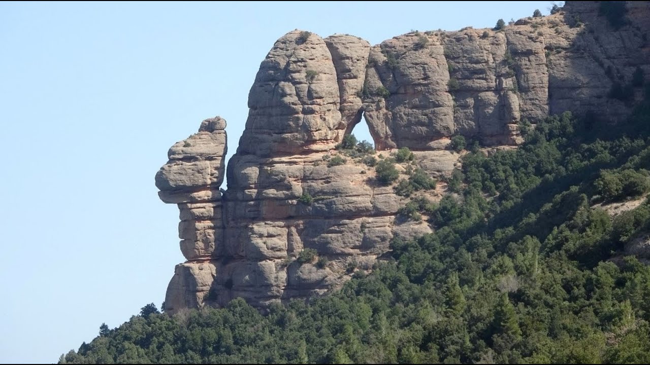 De Can Maçana a la Roca Foradada de Montserrat