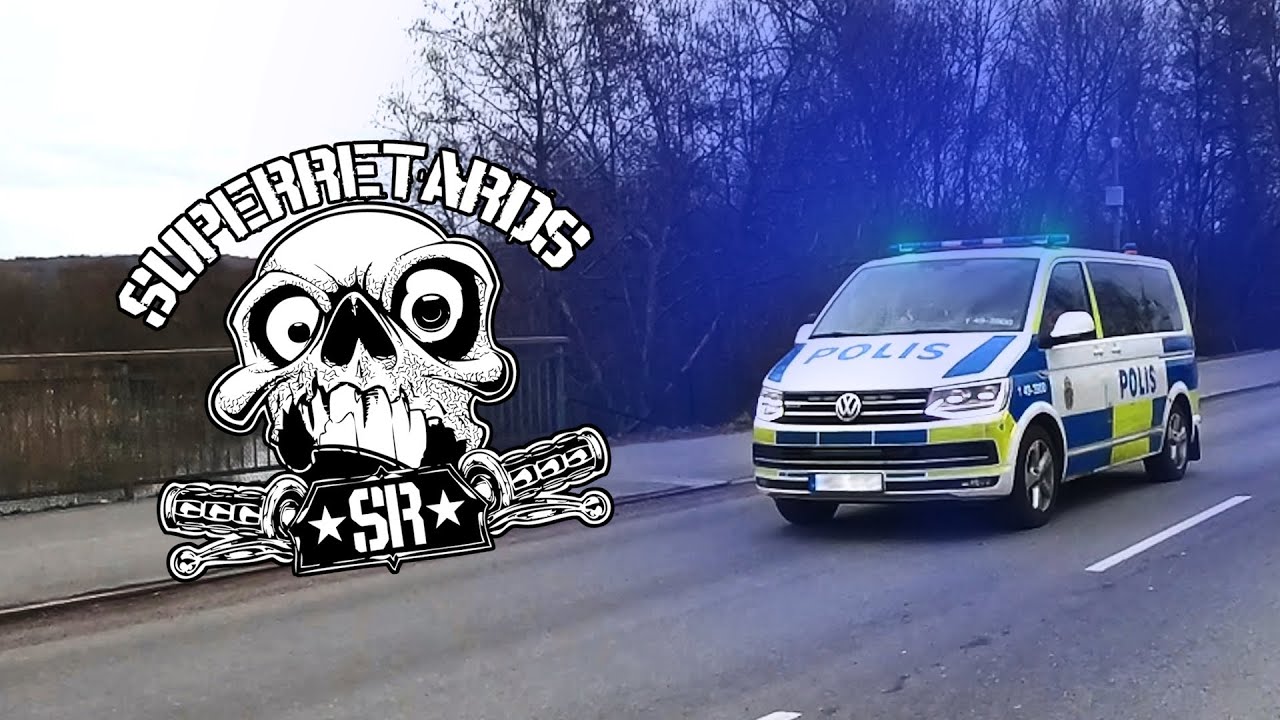 Surrounded by POPO! 