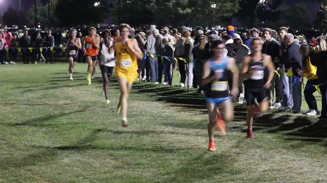 Auggie Twilight 2025 Men's College Finish