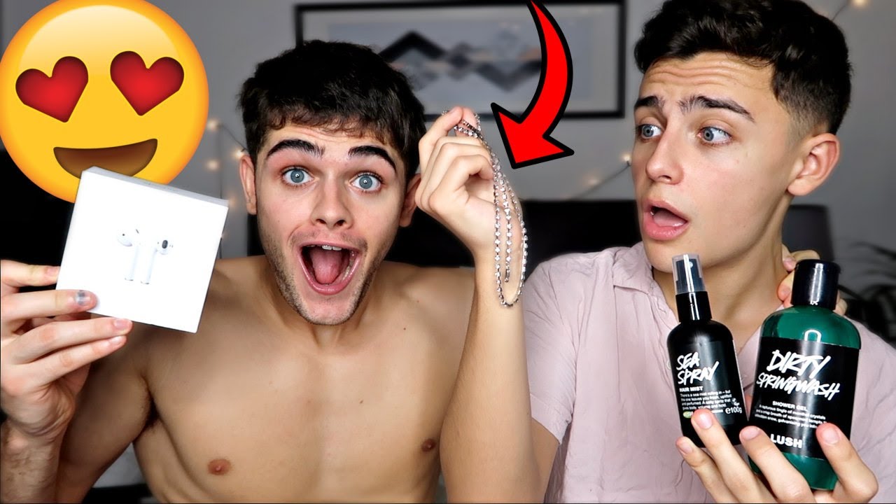 WHAT I GOT FOR CHRISTMAS 2019 (Gay Couple Edition)