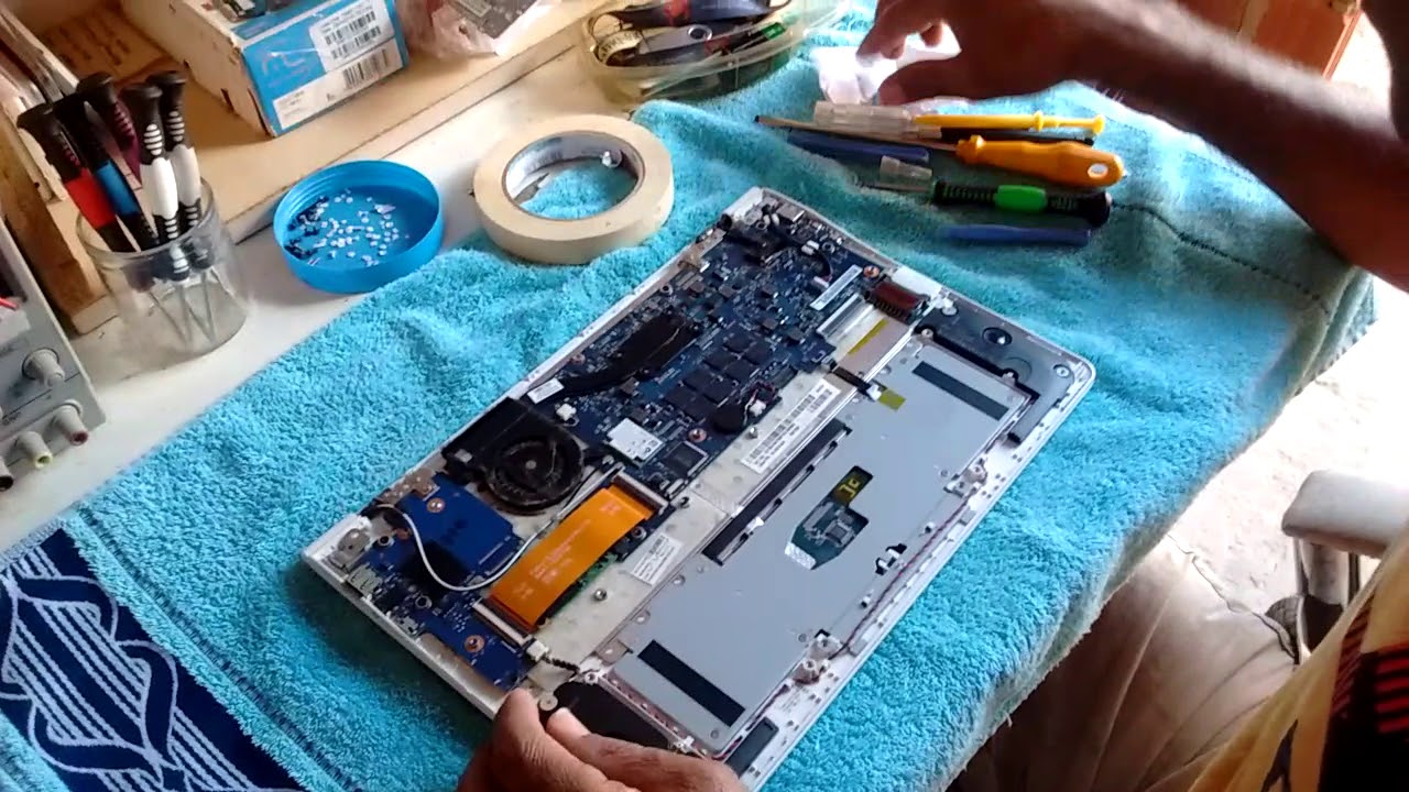 Desmontagem Ultrabook Samsung NP915S3G