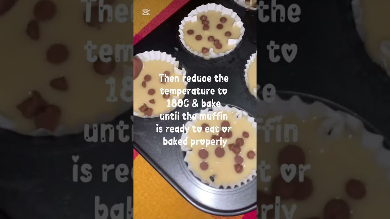 Vanilla Chocolate Chips Muffins🍪Try it your own u r gonna love it♥️😍 #forbeginners #muffinlovers 