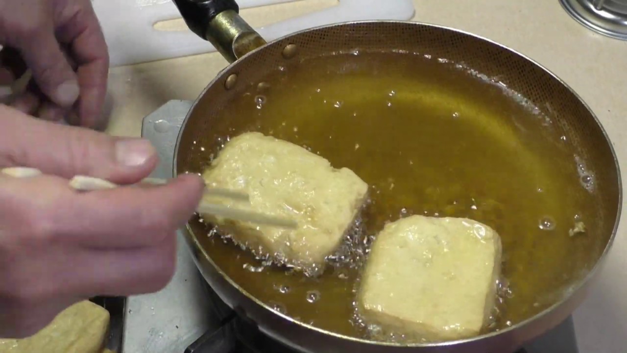 手作り油揚げ 塩からにがり　aburaage（deep‐fried tofu.）