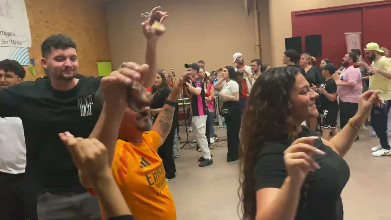 Danças e Cantares do Minho🇵🇹Stains🇫🇷