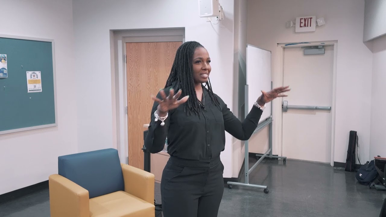 Closing Bell Speaker Series with Dr. Keisha King | T-Mobile